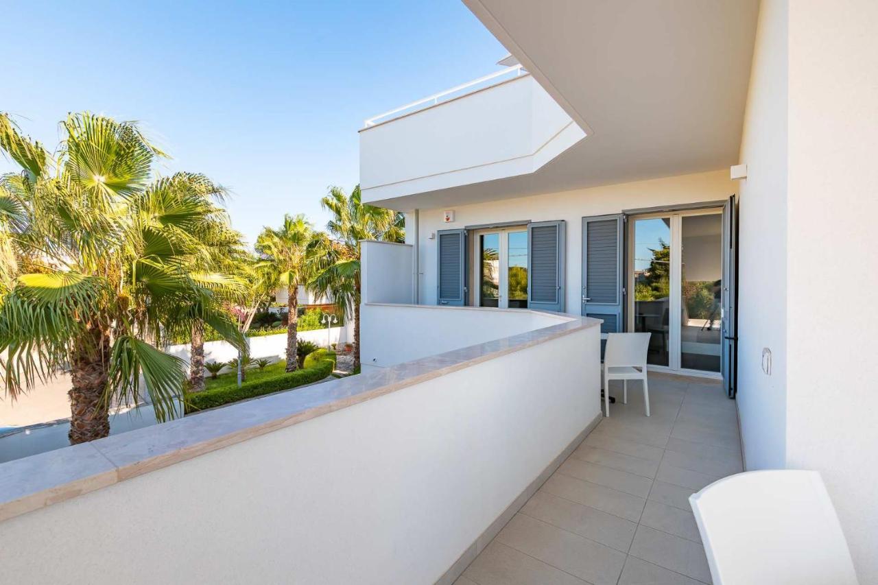 Peninsula Apartments Porto Cesareo Exterior photo