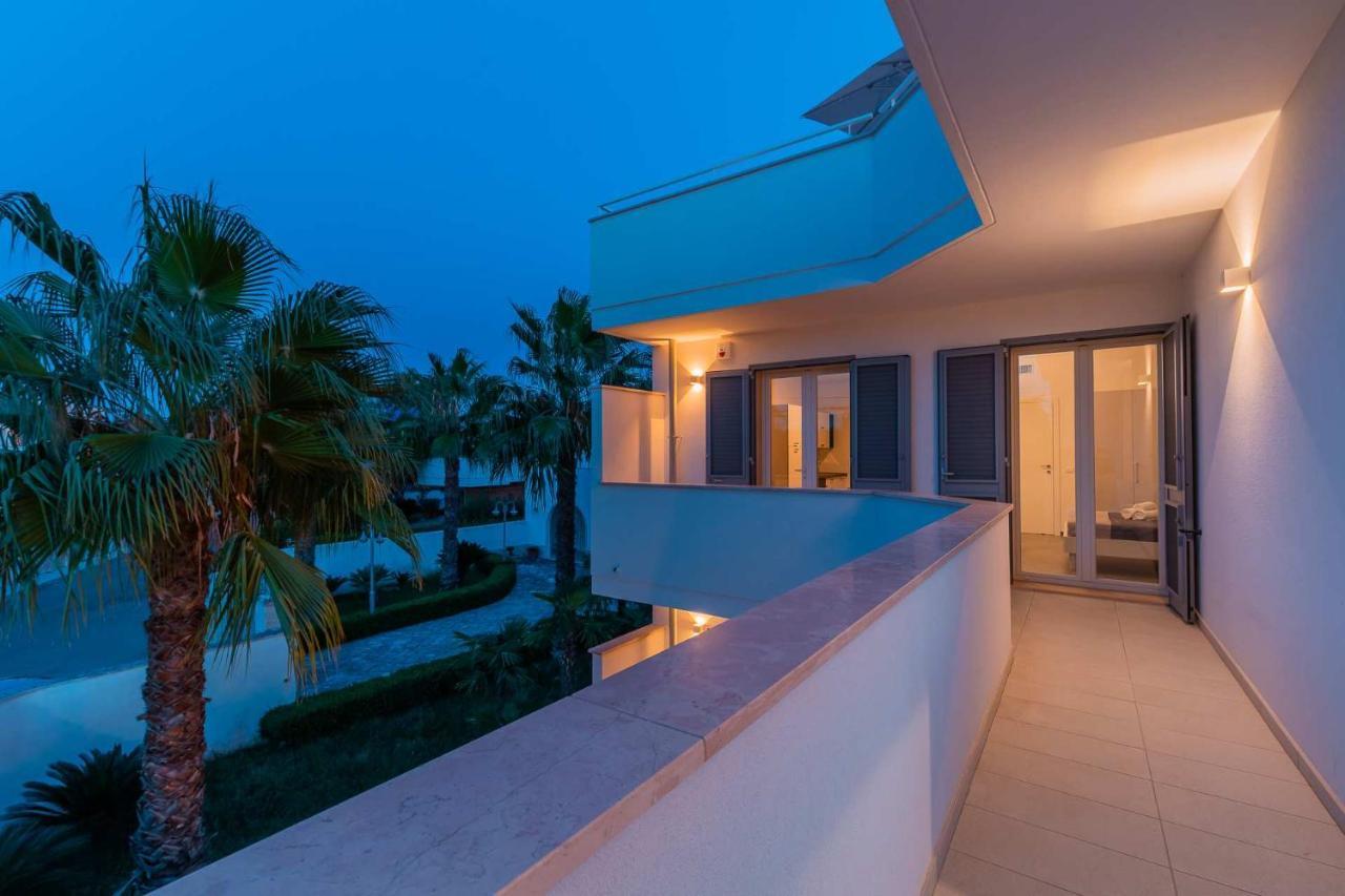 Peninsula Apartments Porto Cesareo Exterior photo