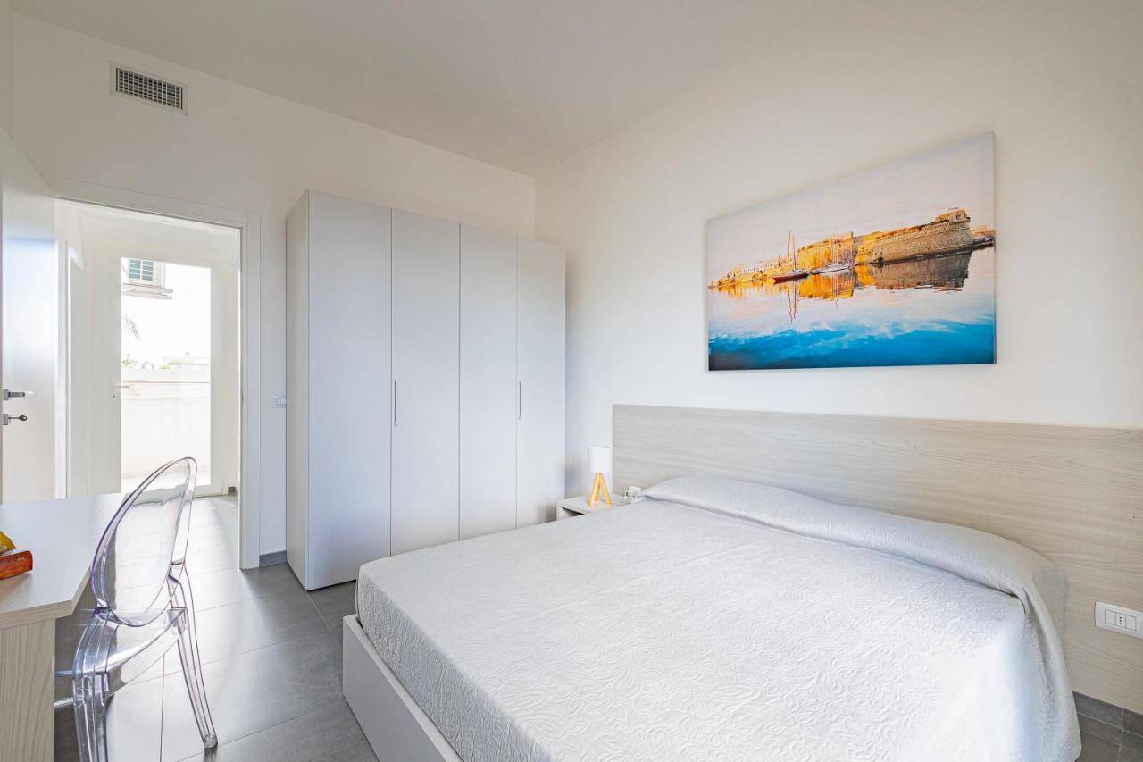 Peninsula Apartments Porto Cesareo Exterior photo